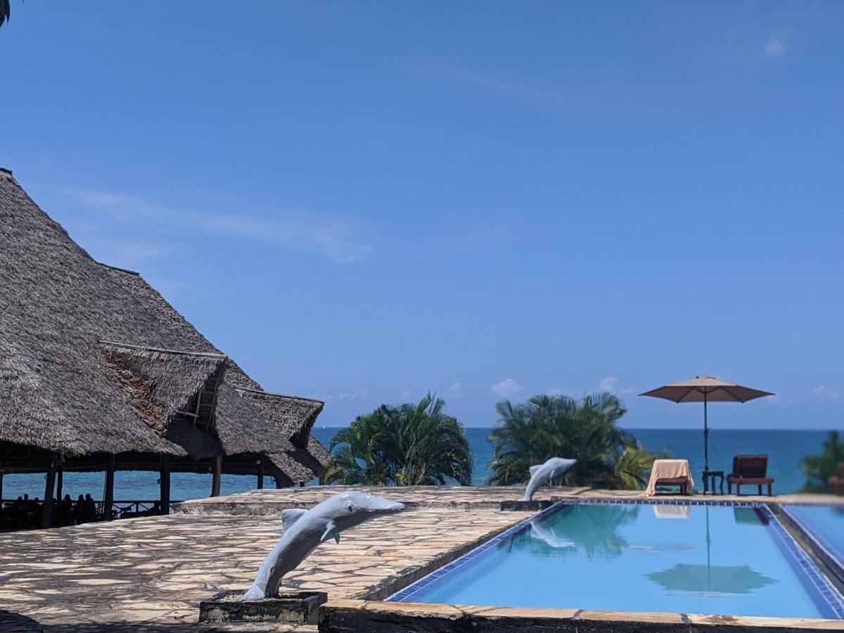 Amaan Ocean Hotel Kihinani Bububu Exterior photo